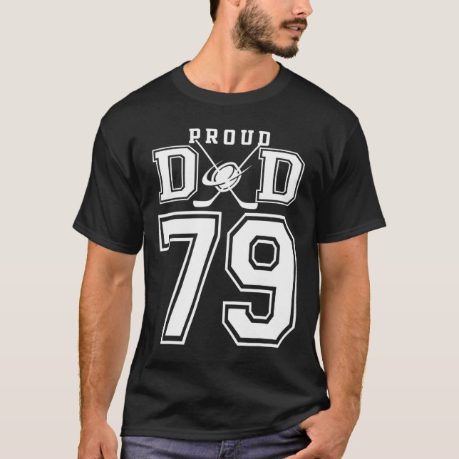 Camiseta Number 79 Custom Proud Hockey Dad Personalized For (Frente)