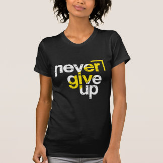 Camiseta Nunca Desista Tipografia Angustiada Motivacional
