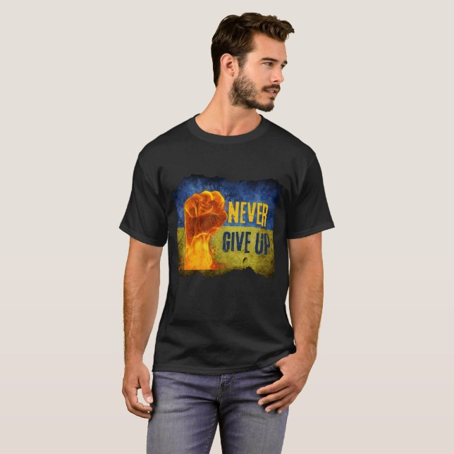 Camiseta Nunca Desistam Da Ucrânia De Uma Punheta De Flamin (Frente Completa)