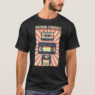 Camiseta Nunca Esqueça O Disquete V De Videocassete Engraça