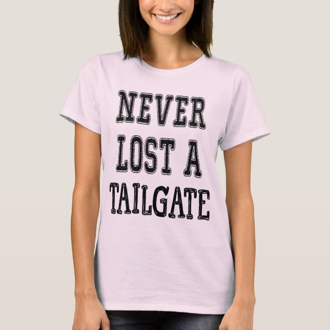 Camiseta Nunca Perdi um jogo de futebol de "tailgate" (Frente)