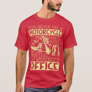 Camiseta Nunca Se Vê Um Motociclista Parado 148
