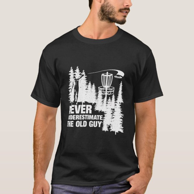 Camiseta Nunca Subestime A Antiga Cara De Golfe Engraçado (Frente)