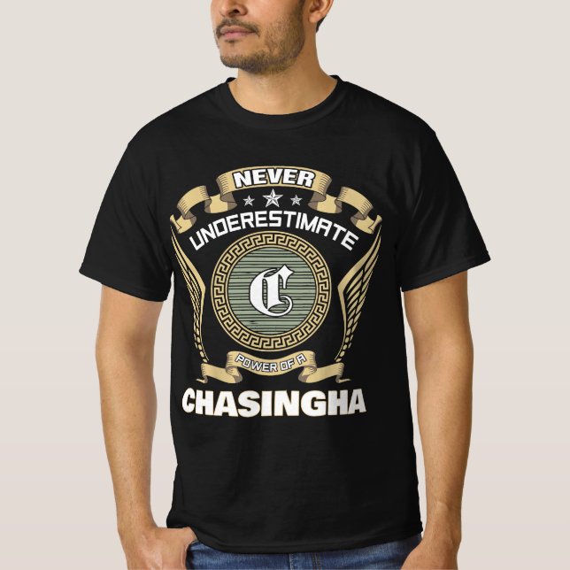 Camiseta Nunca subestime o poder de um CHASINGHAWK (Frente)