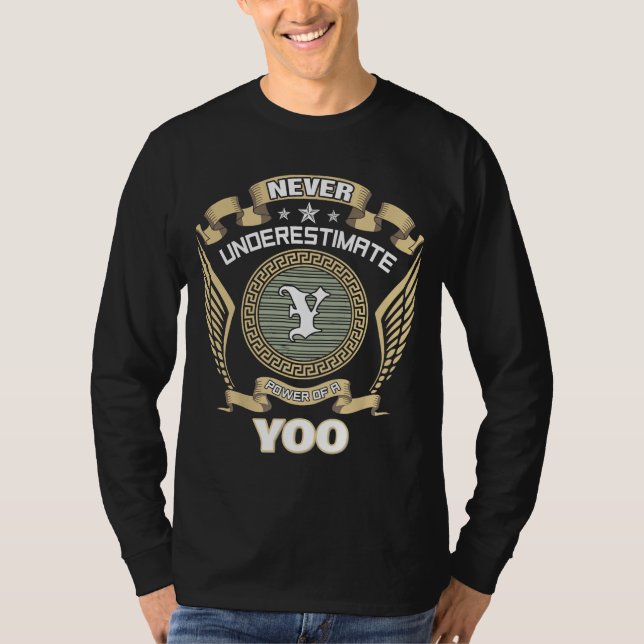 CAMISETA NUNCA SUBESTIME O PODER DE UM YOO (Frente)