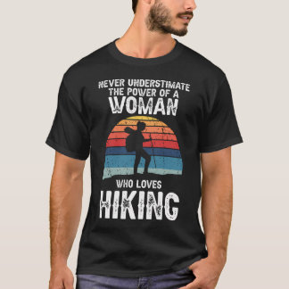Camiseta Nunca Subestime O Poder De Uma Mulher Que