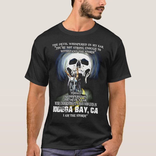 Camiseta Nunca subestime um BODEGA BAY CA Man (Frente)