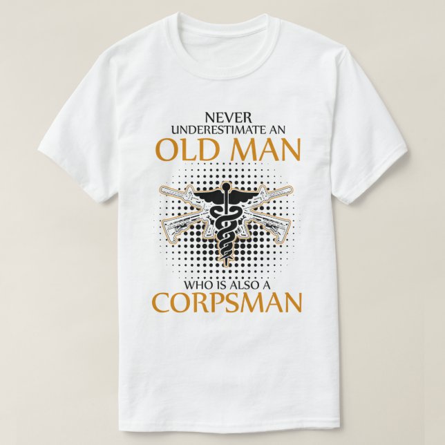 Camiseta Nunca subestime um Corpsman (Frente do Design)