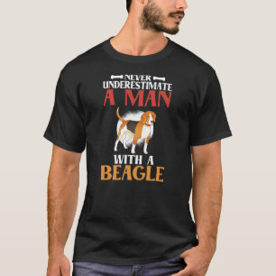 Camiseta Nunca subestime um homem com um Pai de beagle