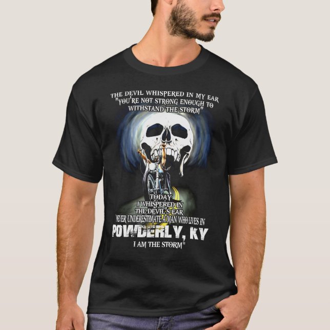 Camiseta Nunca subestime um homem poderoso (Frente)