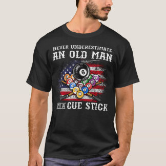 Camiseta Nunca Subestime um Homem Velho Com um Taco de Sinu