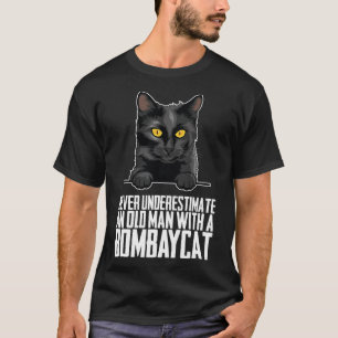 Camiseta Nunca subestime um velho com um bombardeador