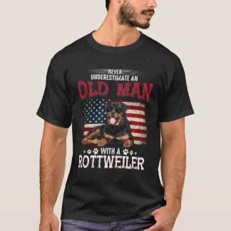 Camiseta Nunca Subestime Um Velho Com Um Rottweiler