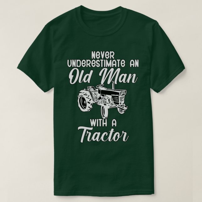 Camiseta Nunca subestime um velho com um trator (Frente do Design)