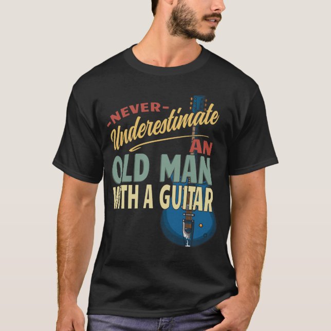 Camiseta Nunca subestime um Velho com Violão (Frente)