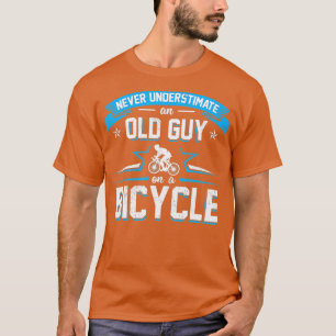 Camiseta Nunca Subestime Uma Cara Antiga Em Um Ciclo De Bic