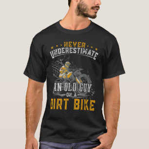 Camiseta Nunca Subestime Uma Cara Antiga Em Uma Bicicleta D