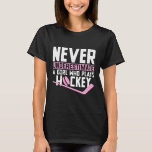 Camiseta Nunca subestime uma garota que joga hóquei
