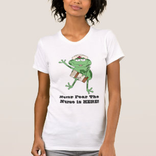 Camiseta Nunca tenha medo que a enfermeira esteja aqui!