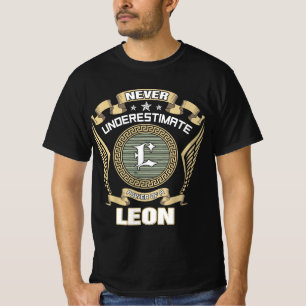 CAMISETA NUNCA_UNDERESTIMATE_POWER_OF_A_LEON