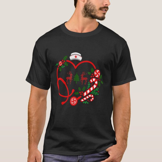 Camiseta Nurse Christmas Heart Stethoscope RN LPN Scrub Nur (Frente)