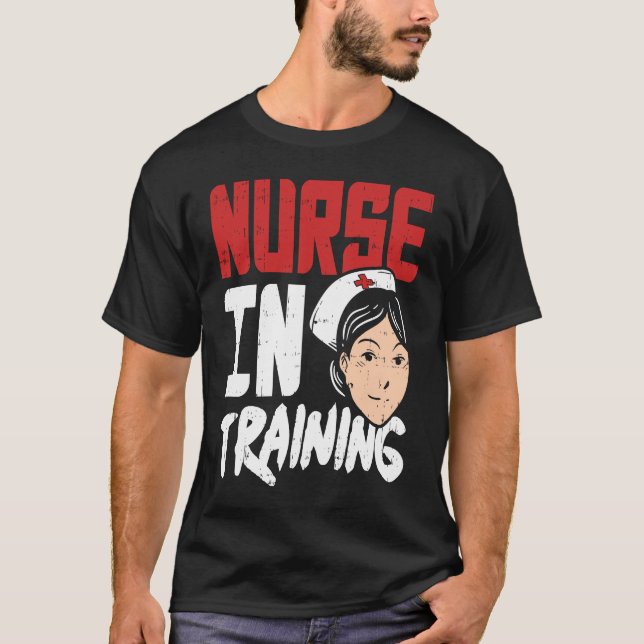 Camiseta Nurse in Training  Future RN Student (Frente)