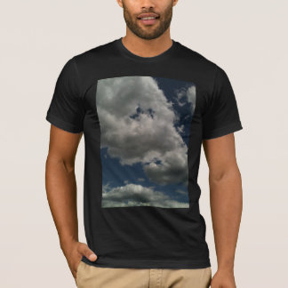 Camiseta Nuvens de baixo para cima
