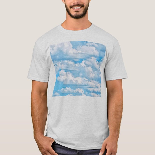 Camiseta Nuvens Ensolaradas Felizes Fundo Céu Azul Claro (Frente)