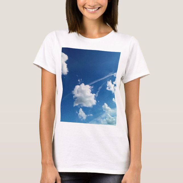 Camiseta Nuvens, na luz (Frente)