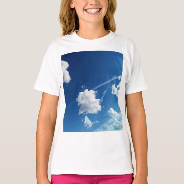 Camiseta Nuvens, na luz (Frente)