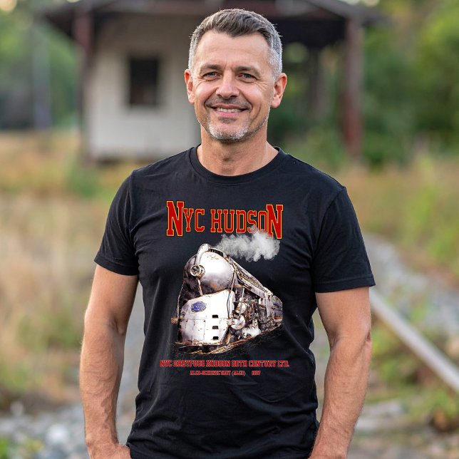 Camiseta NYC Dreyfuss Hudson Loco. 20th Century Limited (NYC Dreyfuss Hudson Locomotive. 20th Century Limited. Mens Basic T-Shirt)