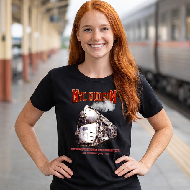 Camiseta NYC Dreyfuss Hudson Loco. 20th Century Limited (NYC Dreyfuss Hudson Locomotive. 20th Century Limited. Womens Basic T-Shirt)