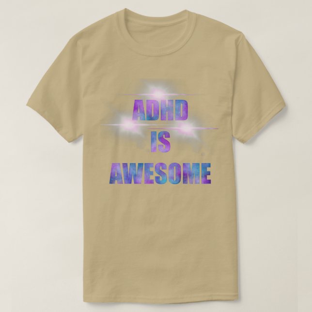 CAMISETA O ADHD ESTÁ MUITO ILUMINADO (Frente do Design)