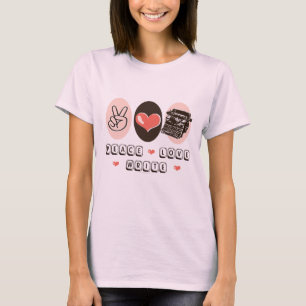 Camiseta O amor da paz escreve a máquina de escrever o