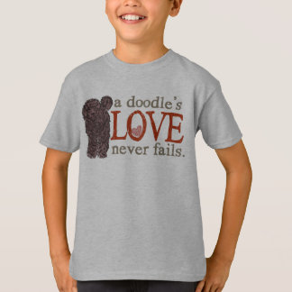Camiseta O amor do Doodle nunca falha - o chocolate