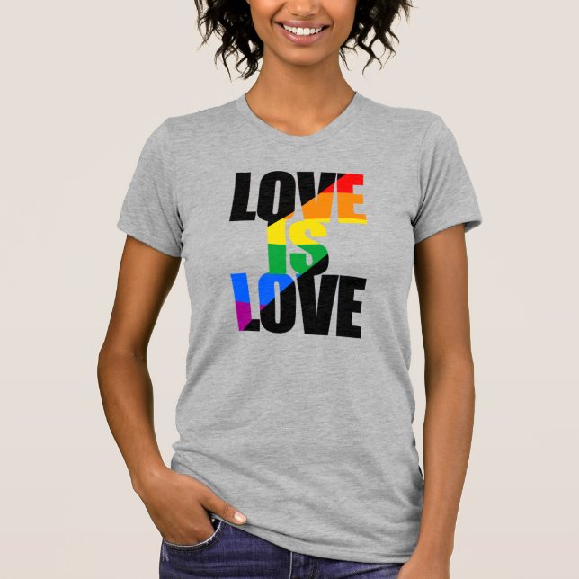 CAMISETA O AMOR É AMOR (Frente)