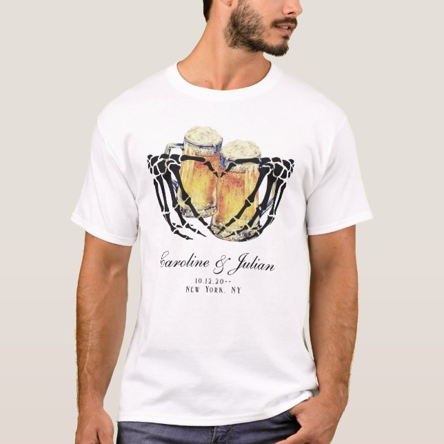 Camiseta O amor é criar Chá de casamento de cerveja em mãos (Frente)