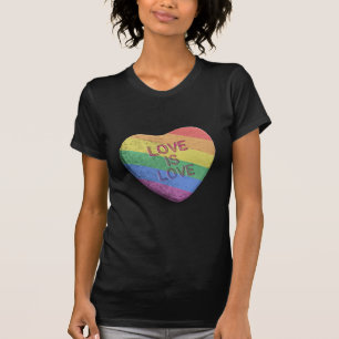 CAMISETA O AMOR É OS DOCES DO AMOR - .PNG