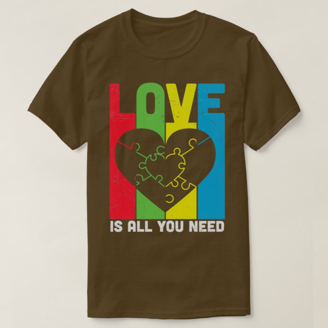 Camiseta O amor é tudo que você precisa (Frente do Design)