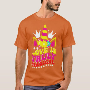 Camiseta O amor é verdadeiramente mágico