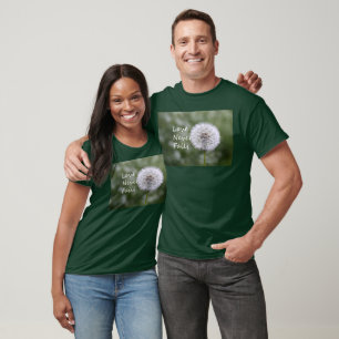 Camiseta O Amor Nunca Falha Dandelion1 Coríntios 13