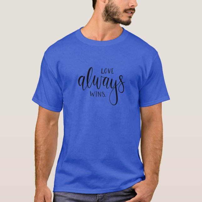 Camiseta O Amor Vence - Espalha O Amor E O Vestuário Cotidi (Frente)