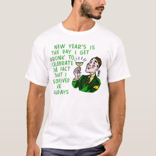 Camiseta O ano novo engraçado do homem retro do bebendo co