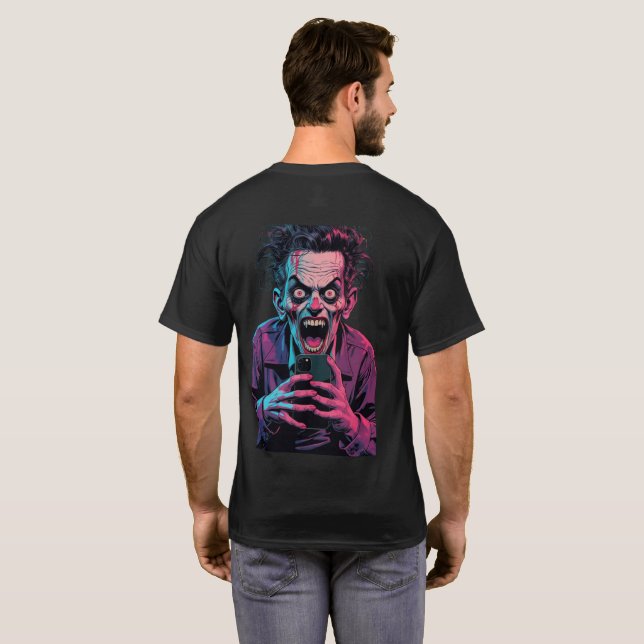Camiseta O Assustador do Cavaleiro das Bruxas e a Camisa-T  (Parte Traseira Completa)