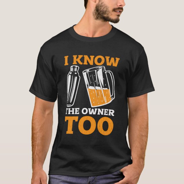 Camiseta O Barman De Bartender Divertido Eu Conheço O Propr (Frente)