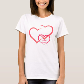 Camiseta O bebê faz três