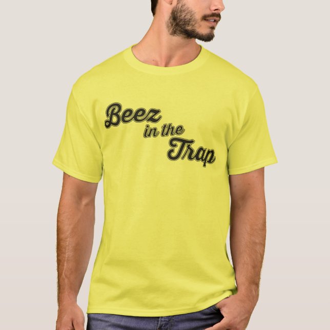 Camiseta O Beez amarelo dos homens no t-shirt da armadilha (Frente)