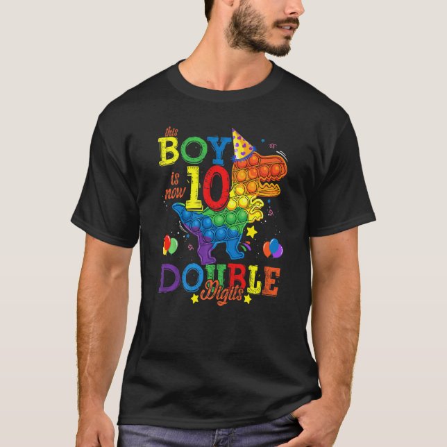 Camiseta O Brinquedo Fidget agora tem 10 Dígitos duplos. (Frente)