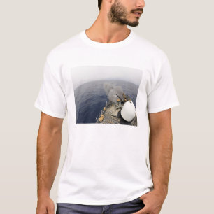 Camiseta O canhão de MK-75 76mm