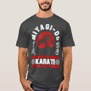 Camiseta O Caratê Miyagi-Do Lutar No Topo